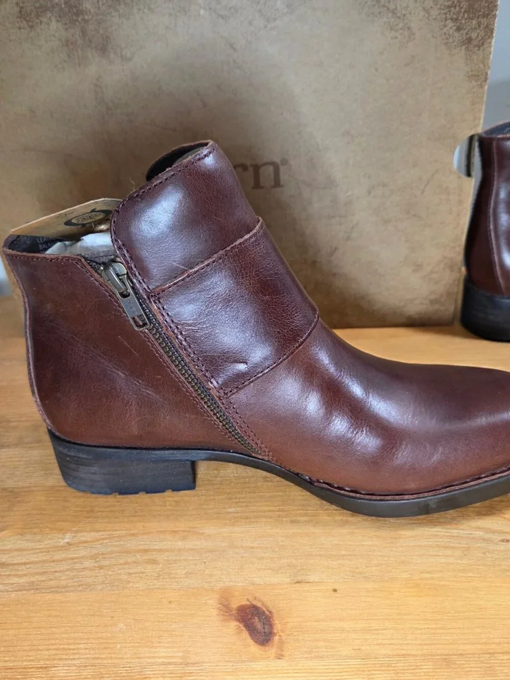 Born Women's Adler F06316 Brown Leather Buckle Zip Up Ankle Boots Booties Sz 8M